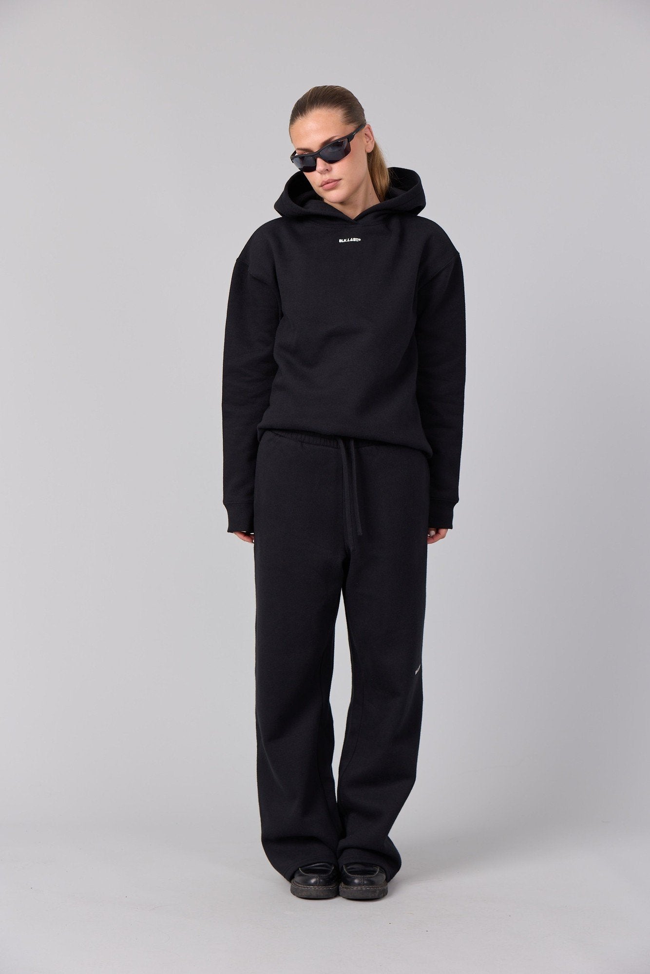 11BASECAMP STRAIGHT SWEAT PANT